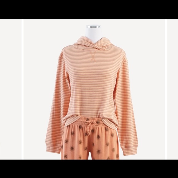 kate quinn Tops - Kate quinn mama hoodie